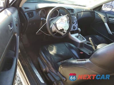 Zdjęcie 8 z 12 samochodu: 2010 HYUNDAI GENESIS COUPE 3.8L VIN:KMHHU6KH8AU012514 - miniatura