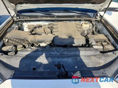 Zdjęcie 11 z 12 samochodu: 2019 TOYOTA 4RUNNER VIN:JTEBU5JR9K5660093 - miniatura