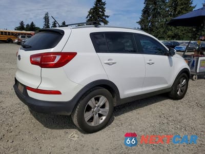 Trzecie zdjęcie samochodu z tyłu: 2012 KIA SPORTAGE LX VIN:KNDPB3A27C7342051 - miniatura