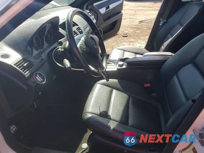 Zdjęcie 7 z 12 samochodu: 2011 MERCEDES-BENZ C 300 4MATIC VIN:WDDGF8BB5BR149387 - miniatura