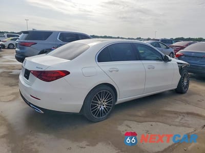 Trzecie zdjęcie samochodu z tyłu: 2026 MERCEDES-BENZ C 300 4MATIC VIN:W1KAF4HB6TR320977 - miniatura