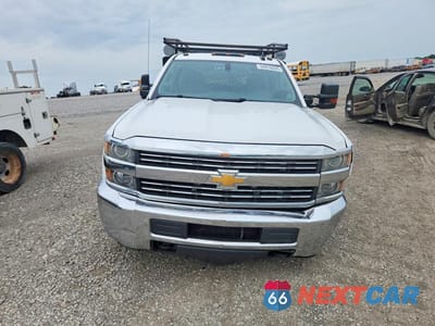 Piąte zdjęcie samochodu w środku: 2016 CHEVROLET SILVERADO VIN:1GB4CYC88GF126966 - miniatura