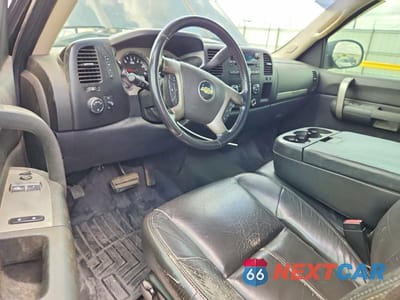 Zdjęcie 8 z 12 samochodu: 2007 CHEVROLET SILVERADO K1500 VIN:1GCEK14087Z532277 - miniatura