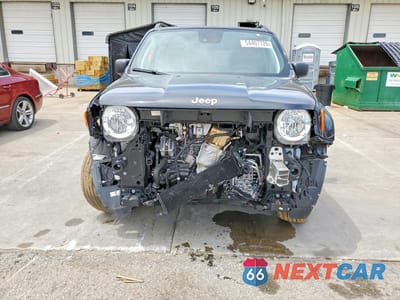 Piąte zdjęcie samochodu w środku: 2023 JEEP RENEGADE LATITUDE VIN:ZACNJDB10PPP39208 - miniatura