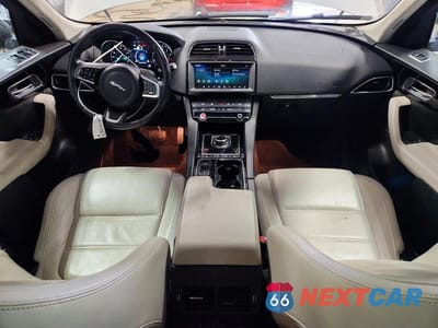 Zdjęcie 8 z 13 samochodu: 2020 JAGUAR F-PACE PRESTIGE VIN:SADCK2GX1LA634684 - miniatura