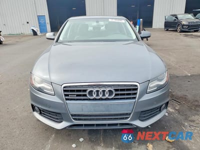 Piąte zdjęcie samochodu w środku: 2012 AUDI A4 PREMIUM VIN:WAUBFAFL7CA116600 - miniatura
