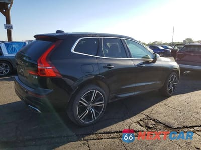 Trzecie zdjęcie samochodu z tyłu: 2019 VOLVO XC60 T6 R-DESIGN VIN:YV4A22RM7K1353054 - miniatura