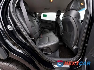 Zdjęcie 6 z 13 samochodu: 2016 HYUNDAI TUCSON LIMITED VIN:KM8J3CA25GU130626 - miniatura