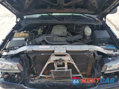 Zdjęcie 11 z 12 samochodu: 2004 CHEVROLET SILVERADO K1500 VIN:2GCEK19T641256253 - miniatura