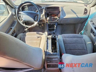 Zdjęcie 8 z 12 samochodu: 1998 FORD EXPLORER VIN:1FMZU34E2WZB83470 - miniatura