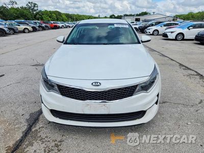 Piąte zdjęcie samochodu w środku: 2017 KIA OPTIMA LX VIN:5XXGT4L36HG169369 - miniatura