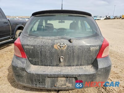Zdjęcie 6 z 12 samochodu: 2006 TOYOTA YARIS VIN:JTDKT923165022869 - miniatura