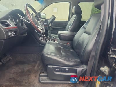 Zdjęcie 7 z 13 samochodu: 2011 CADILLAC ESCALADE ESV LUXURY VIN:1GYS4HEF6BR127952 - miniatura