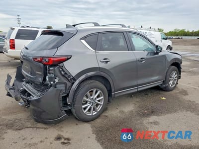 Trzecie zdjęcie samochodu z tyłu: 2025 MAZDA CX-5 SELECT VIN:JM3KFBBL2S0638433 - miniatura