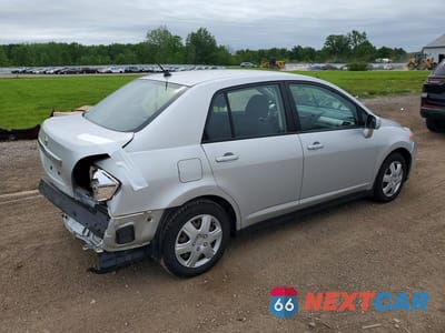 Trzecie zdjęcie samochodu z tyłu: 2009 NISSAN VERSA 1.8 S VIN:3N1BC11E49L398087 - miniatura