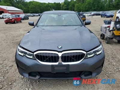 Piąte zdjęcie samochodu w środku: 2020 BMW 330XI VIN:3MW5R7J03L8B11121 - miniatura
