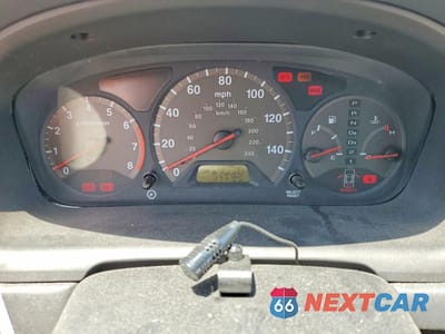 Zdjęcie 9 z 13 samochodu: 2002 HONDA ACCORD EX VIN:1HGCG22552A024709 - miniatura