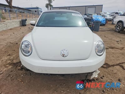 Piąte zdjęcie samochodu w środku: 2013 VOLKSWAGEN BEETLE VIN:3VWJP7AT1DM605789 - miniatura