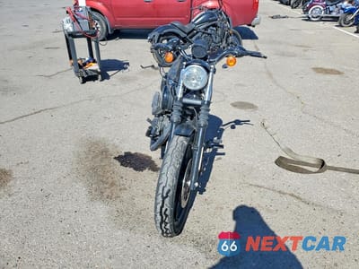 Drugie zdjęcie samochodu z przodu: 2021 HARLEY-DAVIDSON XL883 N VIN:1HD4LE215MB400625 - miniatura