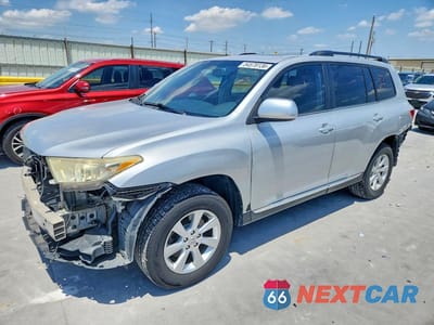 2013 TOYOTA HIGHLANDER SE 5TDBK3EH5DS178542 - główne zdjęcie licytacji z USA - miniatura