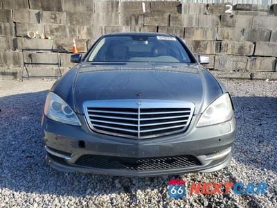Piąte zdjęcie samochodu w środku: 2010 MERCEDES-BENZ S 550 4MATIC VIN:WDDNG8GB5AA318558 - miniatura