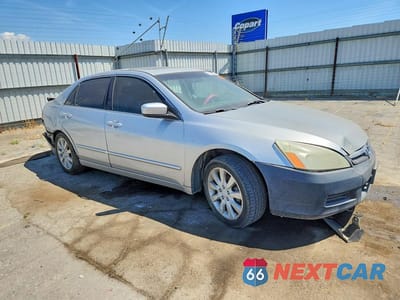 Czwarte zdjęcie samochodu z boku: 2006 HONDA ACCORD EX VIN:1HGCM66536A005947 - miniatura