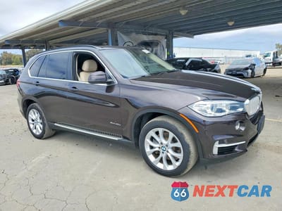 Czwarte zdjęcie samochodu z boku: 2016 BMW X5 XDR40E VIN:5UXKT0C57G0F75473 - miniatura
