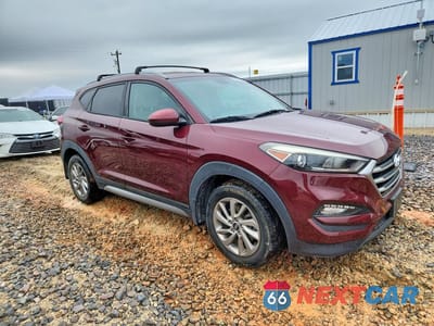Czwarte zdjęcie samochodu z boku: 2017 HYUNDAI TUCSON SE VIN:KM8J3CA47HU386074 - miniatura
