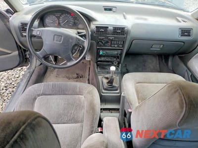 Zdjęcie 8 z 13 samochodu: 1992 HONDA ACCORD LX VIN:JHMCB7650NC011362 - miniatura