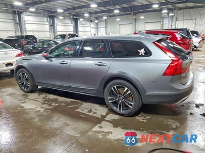 Drugie zdjęcie samochodu z przodu: 2019 VOLVO V90 CROSS COUNTRY T5 MOMENTUM VIN:YV4102NK2K1085296 - miniatura