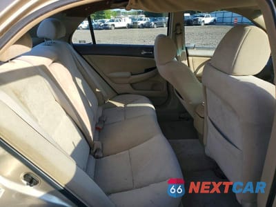 Zdjęcie 10 z 12 samochodu: 2005 HONDA ACCORD LX VIN:1HGCM56415A161985 - miniatura