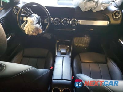 Zdjęcie 8 z 14 samochodu: 2023 MERCEDES-BENZ GLB 250 4MATIC VIN:W1N4M4HBXPW305816 - miniatura
