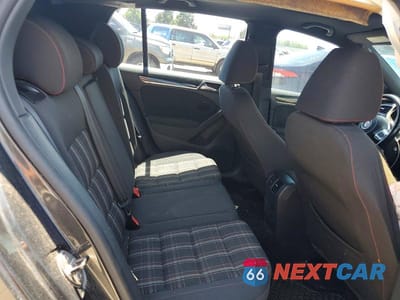 Zdjęcie 10 z 12 samochodu: 2011 VOLKSWAGEN GTI VIN:WVWHV7AJ3BW189621 - miniatura