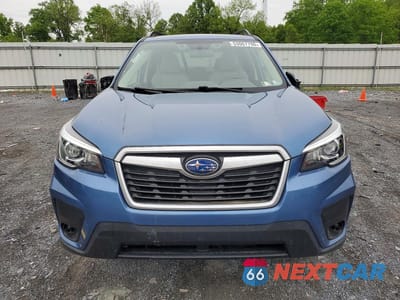Piąte zdjęcie samochodu w środku: 2020 SUBARU FORESTER PREMIUM VIN:JF2SKAGC5LH445303 - miniatura