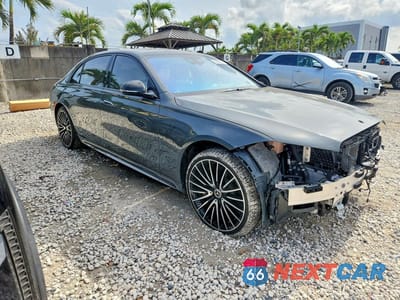 Czwarte zdjęcie samochodu z boku: 2023 MERCEDES-BENZ S 580 4MATIC VIN:W1K6G7GBXPA226711 - miniatura