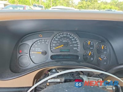 Zdjęcie 9 z 13 samochodu: 2004 CHEVROLET SUBURBAN C1500 VIN:1GNEC16T64J199373 - miniatura
