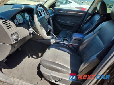 Zdjęcie 7 z 13 samochodu: 2010 CHRYSLER 300 TOURING VIN:2C3CA5CV4AH185587 - miniatura