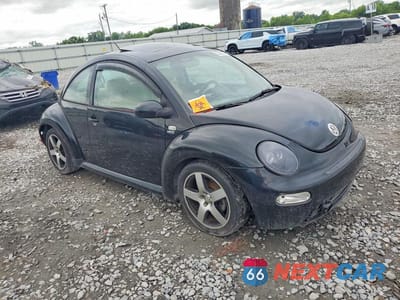 Czwarte zdjęcie samochodu z boku: 2002 VOLKSWAGEN NEW BEETLE GLS SPORT VIN:3VWED21C22M450101 - miniatura