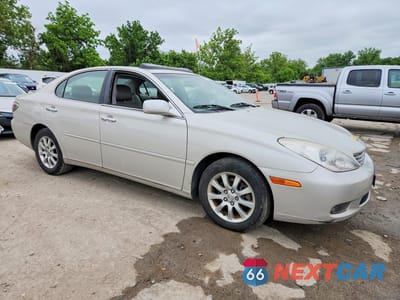 Czwarte zdjęcie samochodu z boku: 2004 LEXUS ES 330 VIN:JTHBA30G445001356 - miniatura