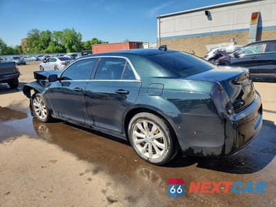 Drugie zdjęcie samochodu z przodu: 2016 CHRYSLER 300 LIMITED VIN:2C3CCARG1GH321324 - miniatura