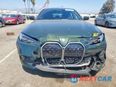 Piąte zdjęcie samochodu w środku: 2024 BMW I4 EDRIVE 35 VIN:WBY43AW04RFT39696 - miniatura