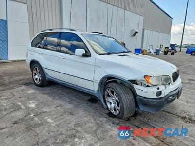 Czwarte zdjęcie samochodu z boku: 2001 BMW X5 4.4I VIN:WBAFB33591LH08048 - miniatura