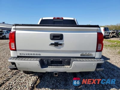 Zdjęcie 6 z 12 samochodu: 2017 CHEVROLET SILVERADO K1500 HIGH COUNTRY VIN:3GCUKTEJXHG204973 - miniatura