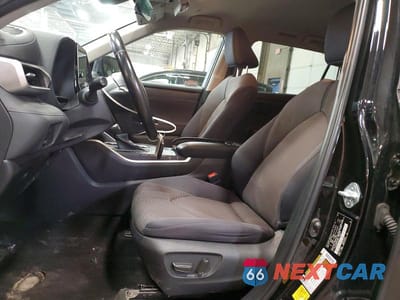 Zdjęcie 7 z 13 samochodu: 2023 TOYOTA HIGHLANDER LE VIN:5TDKDRAH4PS027361 - miniatura