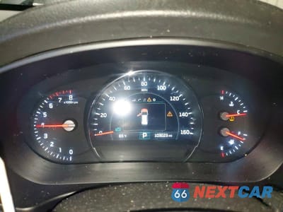 Zdjęcie 9 z 13 samochodu: 2016 KIA SORENTO EX VIN:5XYPHDA54GG181228 - miniatura