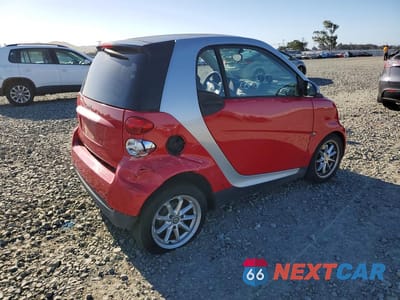Trzecie zdjęcie samochodu z tyłu: 2009 SMART FORTWO PURE VIN:WMEEJ31X09K331860 - miniatura
