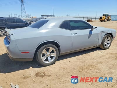 Trzecie zdjęcie samochodu z tyłu: 2021 DODGE CHALLENGER SXT VIN:2C3CDZAG4MH576763 - miniatura