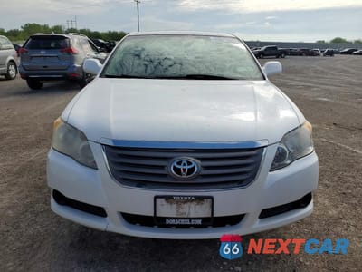 Piąte zdjęcie samochodu w środku: 2010 TOYOTA AVALON XL VIN:4T1BK3DB7AU360100 - miniatura