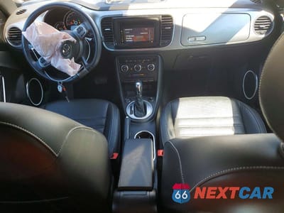 Zdjęcie 8 z 13 samochodu: 2014 VOLKSWAGEN BEETLE VIN:3VW517AT3EM815248 - miniatura