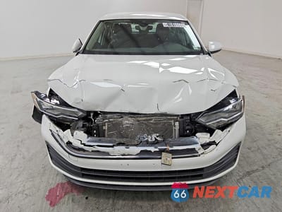 Piąte zdjęcie samochodu w środku: 2024 VOLKSWAGEN JETTA S VIN:3VW5M7BU6RM050055 - miniatura